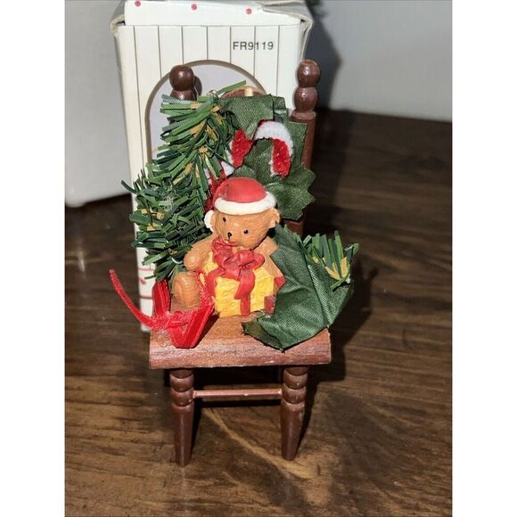 VINTAGE 1990 CHRISTMAS ORNAMENT  BEAR IN CHAIR  4 IN. TALL - Picture 3 of 6
